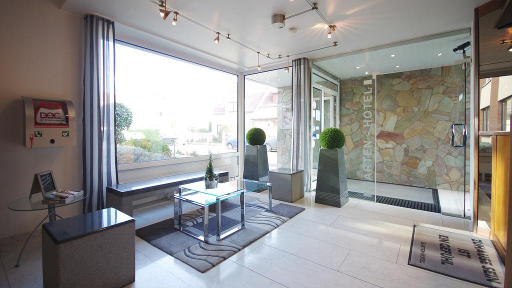 Garten-Hotel Ponick Cologne Exterior photo